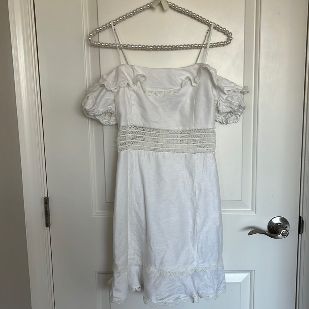FOREVER 21 White Dress Off the Shoulder (S)